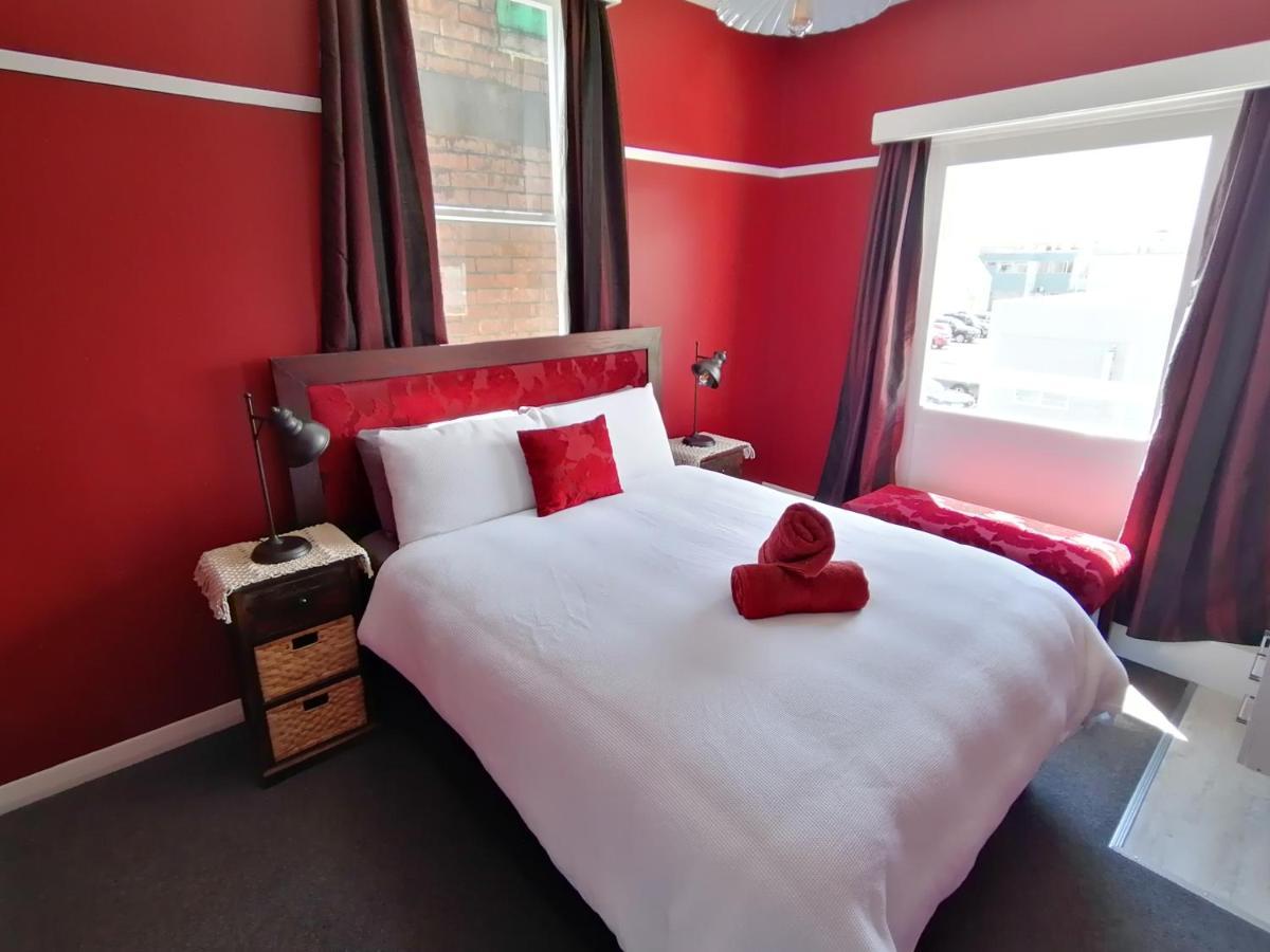 The Duke Hostel غرايموث المظهر الخارجي الصورة A bedroom at the hotel