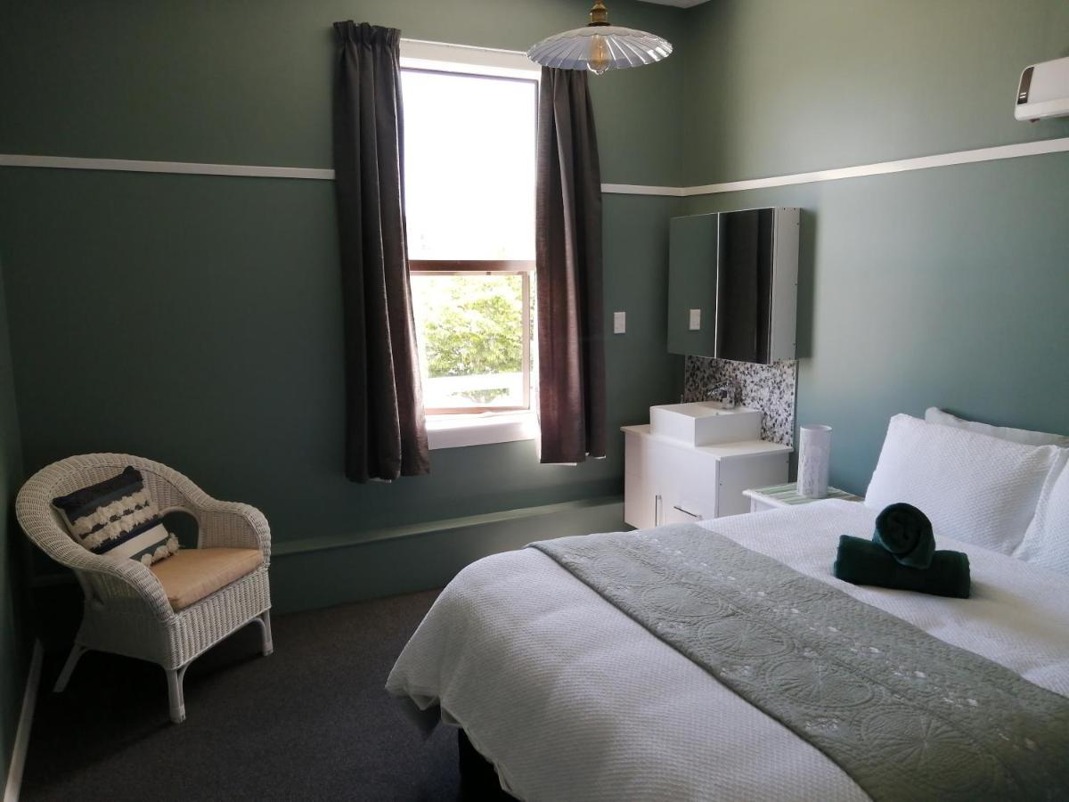 The Duke Hostel غرايموث المظهر الخارجي الصورة A room at the hotel
