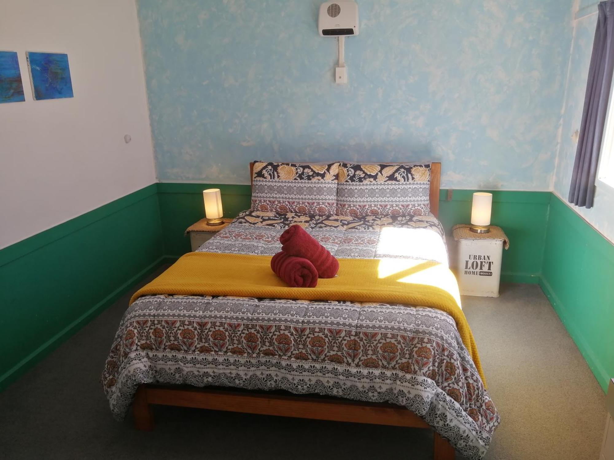 The Duke Hostel غرايموث المظهر الخارجي الصورة A bedroom at the hostel