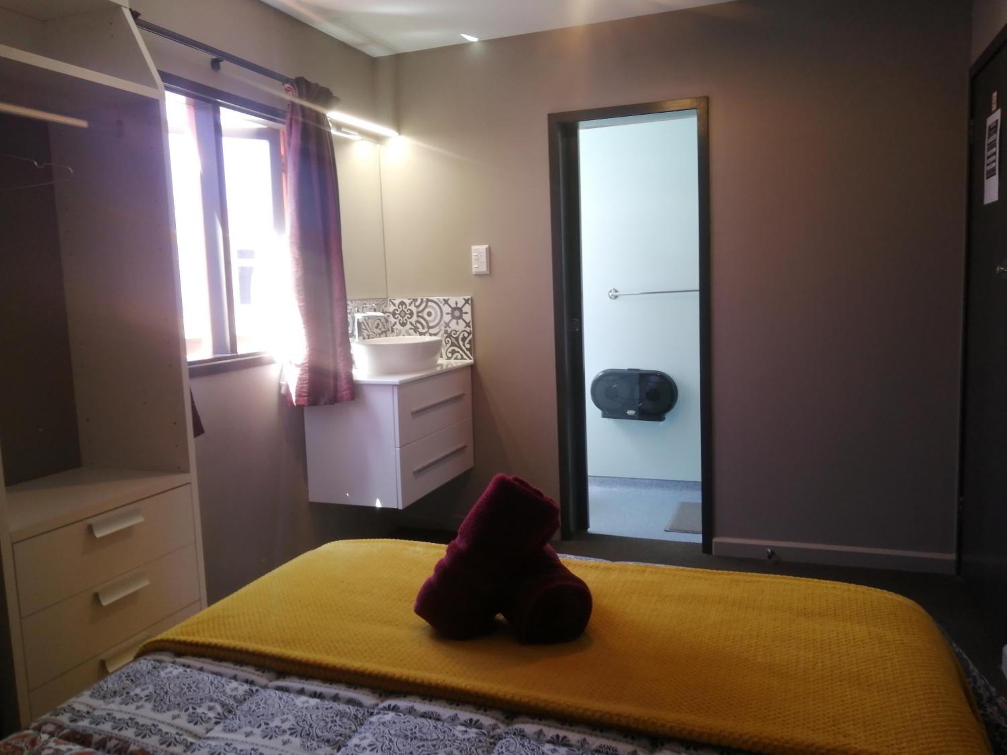 The Duke Hostel غرايموث المظهر الخارجي الصورة A room at the hotel