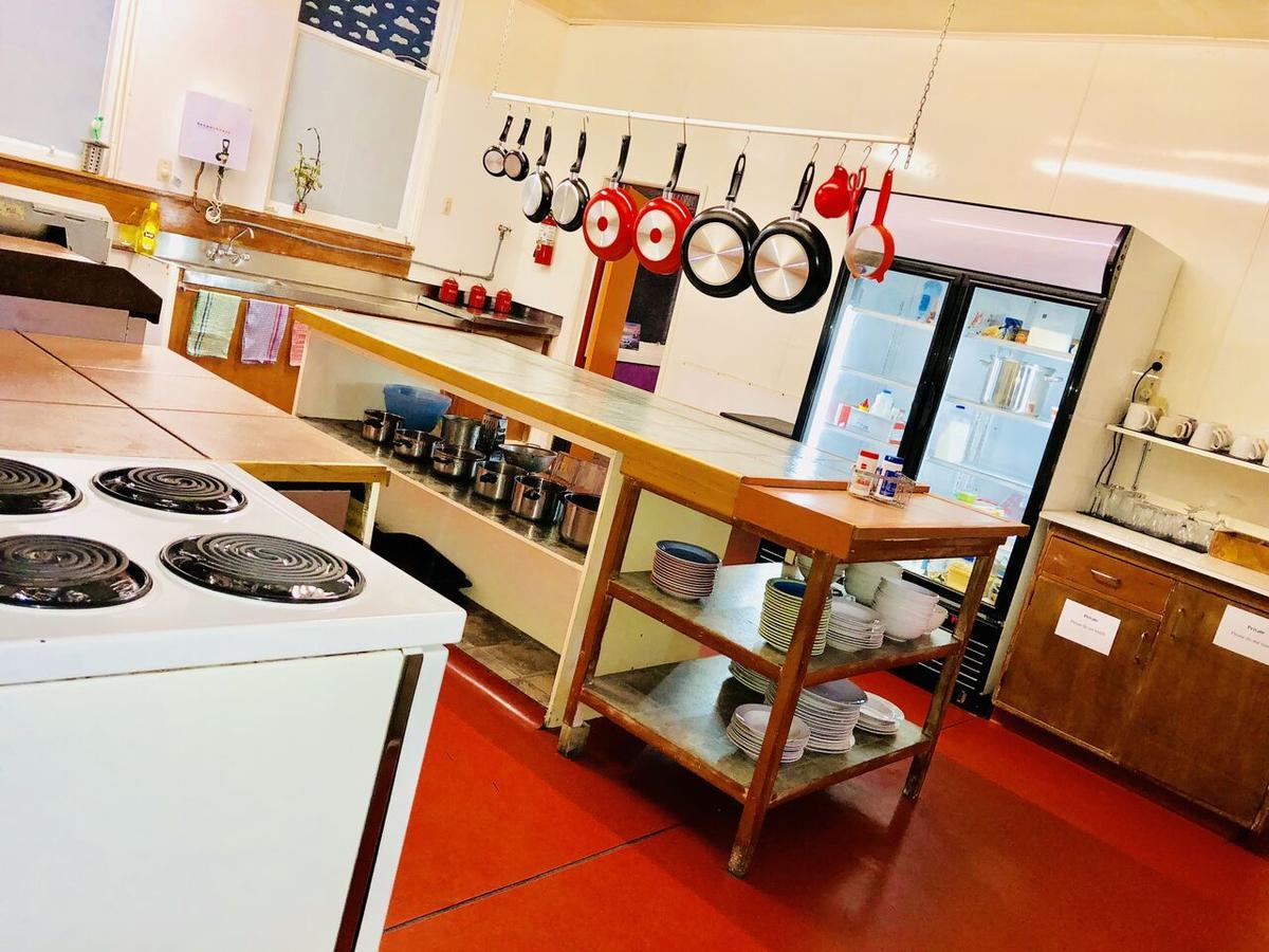 The Duke Hostel غرايموث المظهر الخارجي الصورة The kitchen at the International Space Station